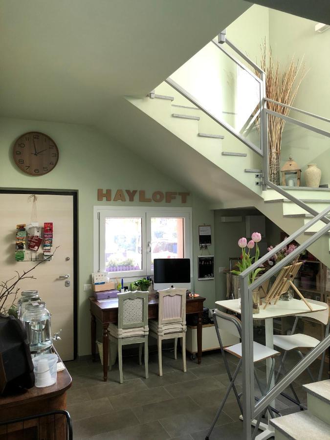コルナレード Hayloft Bed & Breakfast エクステリア 写真